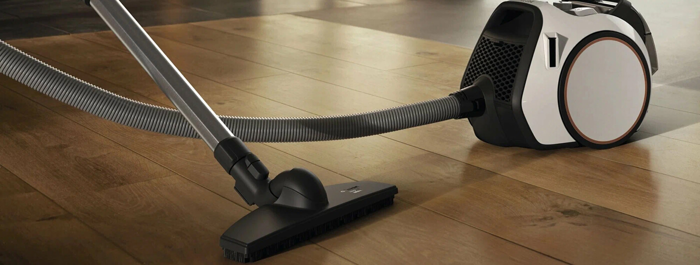 Тихие и мощные пылесосы для современных интерьеров